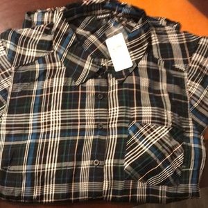 Torrid NEW Size 3(3X) 22-24 black plaid Milly Buttondown